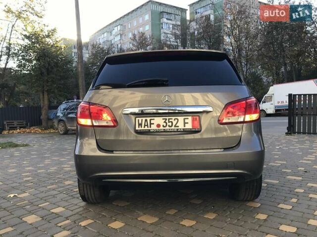 Серый Мерседес Б-класс, объемом двигателя 0 л и пробегом 164 тыс. км за 9599 $, фото 7 на Automoto.ua