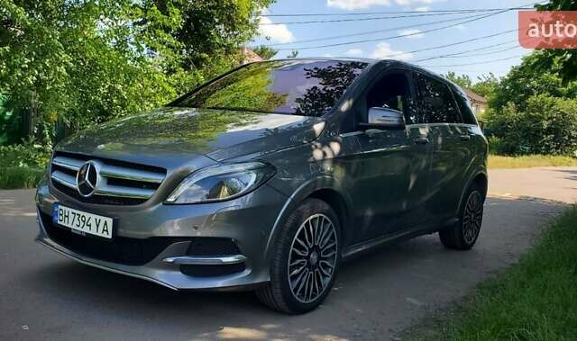 Сірий Мерседес Б-клас, об'ємом двигуна 0 л та пробігом 91 тис. км за 11900 $, фото 2 на Automoto.ua