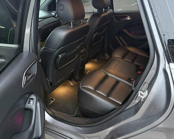 Серый Мерседес Б-класс, объемом двигателя 0 л и пробегом 140 тыс. км за 8500 $, фото 10 на Automoto.ua