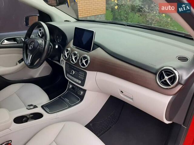 Серый Мерседес Б-класс, объемом двигателя 0 л и пробегом 181 тыс. км за 8500 $, фото 17 на Automoto.ua