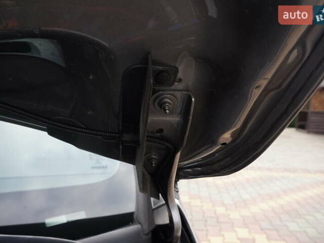 Серый Мерседес Б-класс, объемом двигателя 0 л и пробегом 77 тыс. км за 10995 $, фото 51 на Automoto.ua