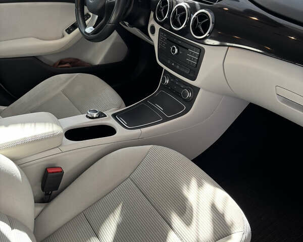 Сірий Мерседес Б-клас, об'ємом двигуна 2.2 л та пробігом 116 тис. км за 15099 $, фото 16 на Automoto.ua