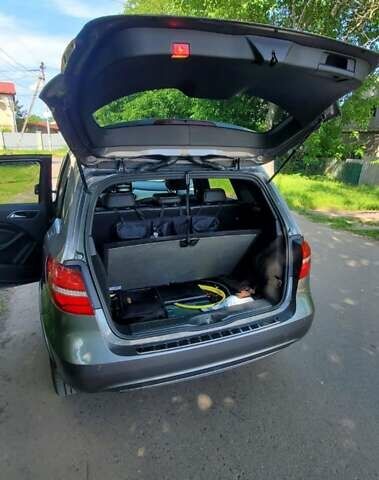 Сірий Мерседес Б-клас, об'ємом двигуна 0 л та пробігом 91 тис. км за 11900 $, фото 19 на Automoto.ua