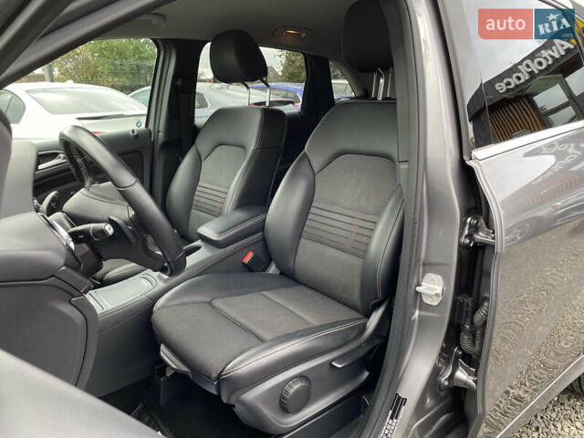 Серый Мерседес Б-класс, объемом двигателя 0 л и пробегом 115 тыс. км за 10999 $, фото 37 на Automoto.ua