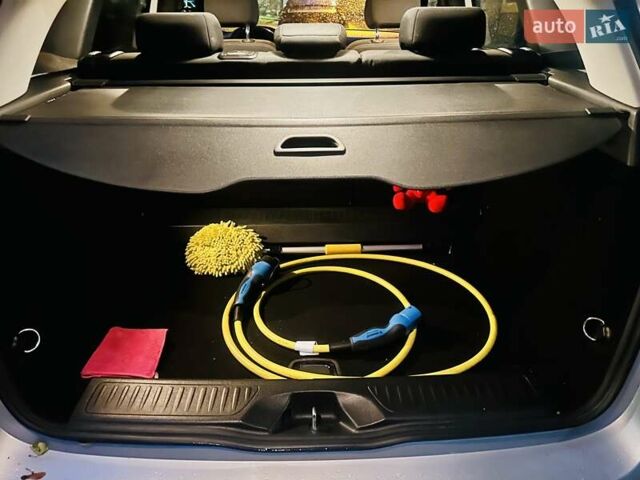 Сірий Мерседес Б-клас, об'ємом двигуна 0 л та пробігом 133 тис. км за 10500 $, фото 4 на Automoto.ua