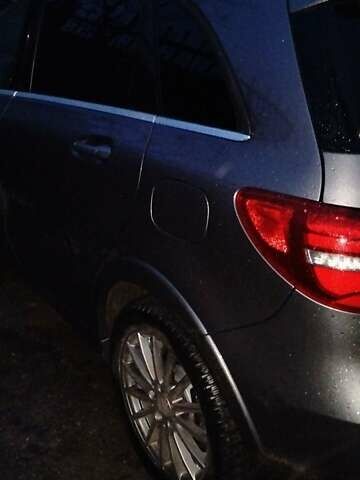 Сірий Мерседес Б-клас, об'ємом двигуна 0 л та пробігом 136 тис. км за 12800 $, фото 3 на Automoto.ua