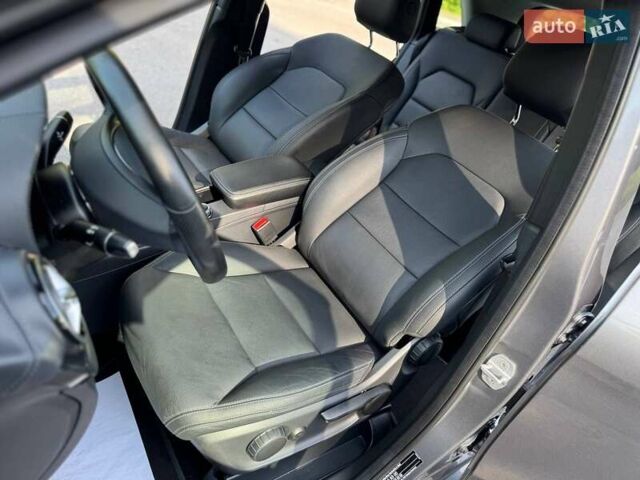 Сірий Мерседес Б-клас, об'ємом двигуна 0 л та пробігом 90 тис. км за 9850 $, фото 63 на Automoto.ua