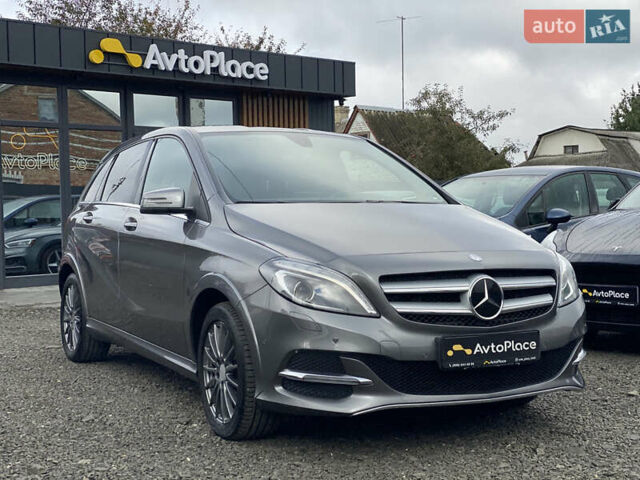 Серый Мерседес Б-класс, объемом двигателя 0 л и пробегом 115 тыс. км за 10999 $, фото 1 на Automoto.ua