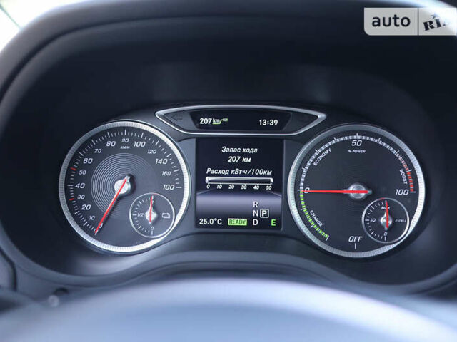 Серый Мерседес Б-класс, объемом двигателя 0 л и пробегом 128 тыс. км за 10499 $, фото 23 на Automoto.ua