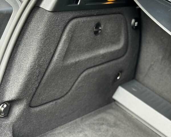 Серый Мерседес Б-класс, объемом двигателя 0 л и пробегом 115 тыс. км за 10250 $, фото 45 на Automoto.ua