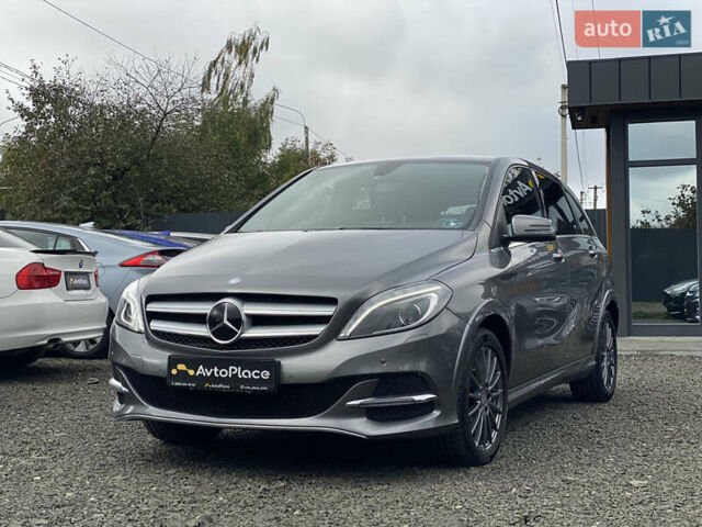 Серый Мерседес Б-класс, объемом двигателя 0 л и пробегом 115 тыс. км за 10999 $, фото 10 на Automoto.ua