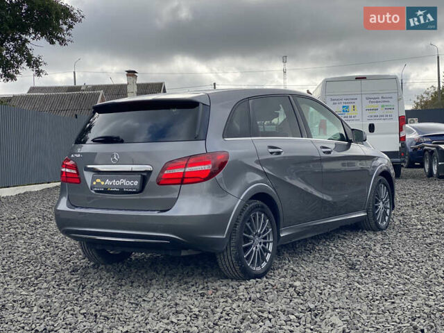 Серый Мерседес Б-класс, объемом двигателя 0 л и пробегом 115 тыс. км за 10999 $, фото 87 на Automoto.ua