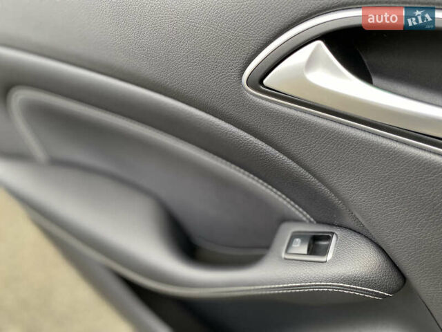 Серый Мерседес Б-класс, объемом двигателя 0 л и пробегом 115 тыс. км за 10999 $, фото 59 на Automoto.ua