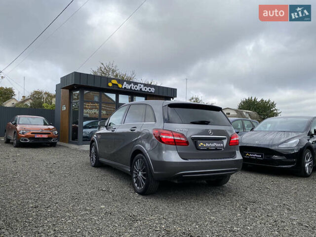 Серый Мерседес Б-класс, объемом двигателя 0 л и пробегом 115 тыс. км за 10999 $, фото 25 на Automoto.ua