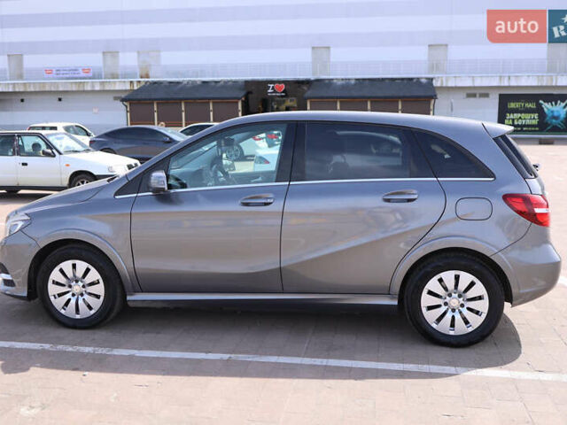 Серый Мерседес Б-класс, объемом двигателя 0 л и пробегом 128 тыс. км за 10499 $, фото 9 на Automoto.ua