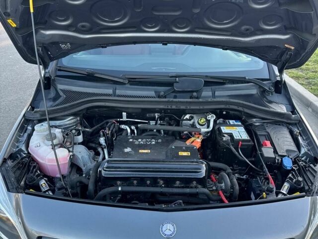 Серый Мерседес Б-класс, объемом двигателя 0 л и пробегом 110 тыс. км за 10499 $, фото 17 на Automoto.ua