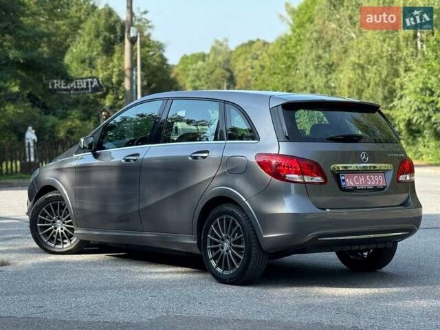 Сірий Мерседес Б-клас, об'ємом двигуна 0 л та пробігом 90 тис. км за 9850 $, фото 21 на Automoto.ua