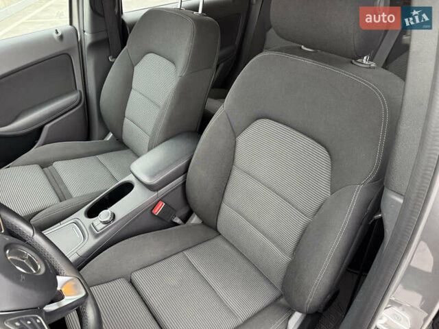 Сірий Мерседес Б-клас, об'ємом двигуна 0 л та пробігом 63 тис. км за 12900 $, фото 12 на Automoto.ua