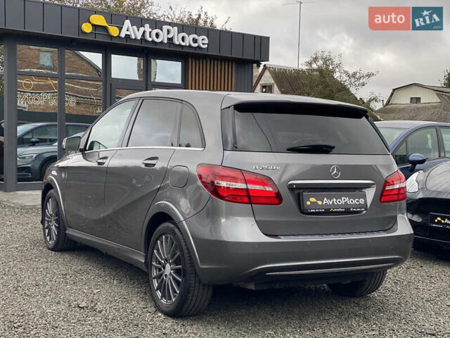 Серый Мерседес Б-класс, объемом двигателя 0 л и пробегом 115 тыс. км за 10999 $, фото 20 на Automoto.ua