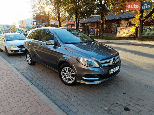Сірий Мерседес Б-клас, об'ємом двигуна 0 л та пробігом 139 тис. км за 10400 $, фото 28 на Automoto.ua