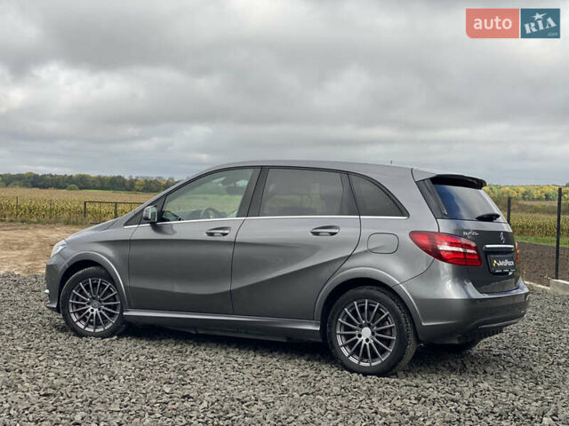 Серый Мерседес Б-класс, объемом двигателя 0 л и пробегом 115 тыс. км за 10999 $, фото 70 на Automoto.ua