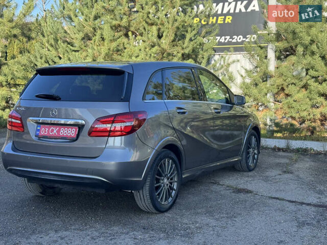 Серый Мерседес Б-класс, объемом двигателя 0 л и пробегом 150 тыс. км за 9850 $, фото 3 на Automoto.ua