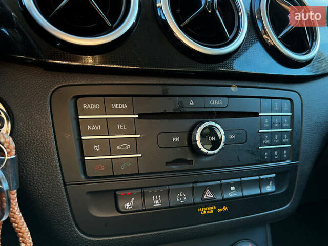 Сірий Мерседес Б-клас, об'ємом двигуна 0 л та пробігом 133 тис. км за 10650 $, фото 17 на Automoto.ua