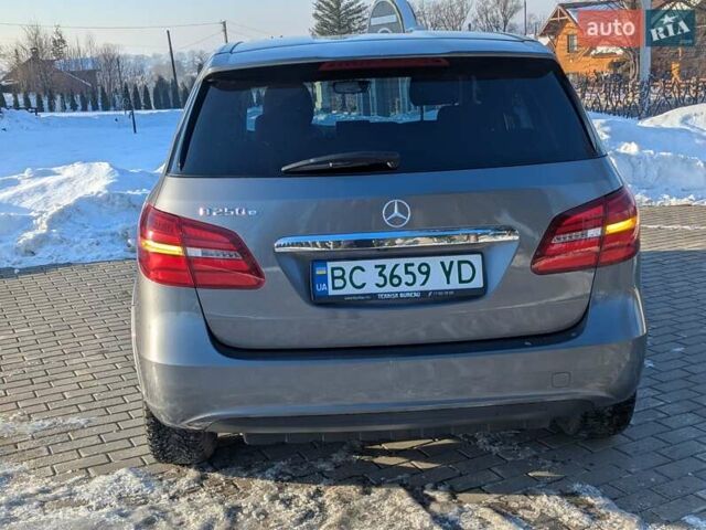 Серый Мерседес Б-класс, объемом двигателя 0 л и пробегом 143 тыс. км за 8999 $, фото 14 на Automoto.ua
