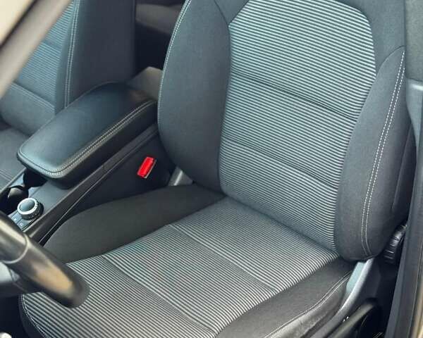 Серый Мерседес Б-класс, объемом двигателя 0 л и пробегом 115 тыс. км за 10250 $, фото 29 на Automoto.ua