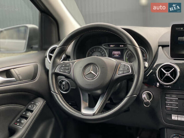 Серый Мерседес Б-класс, объемом двигателя 0 л и пробегом 115 тыс. км за 10999 $, фото 35 на Automoto.ua