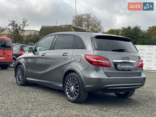 Серый Мерседес Б-класс, объемом двигателя 0 л и пробегом 115 тыс. км за 10999 $, фото 91 на Automoto.ua