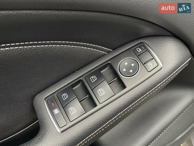 Серый Мерседес Б-класс, объемом двигателя 0 л и пробегом 115 тыс. км за 10999 $, фото 40 на Automoto.ua