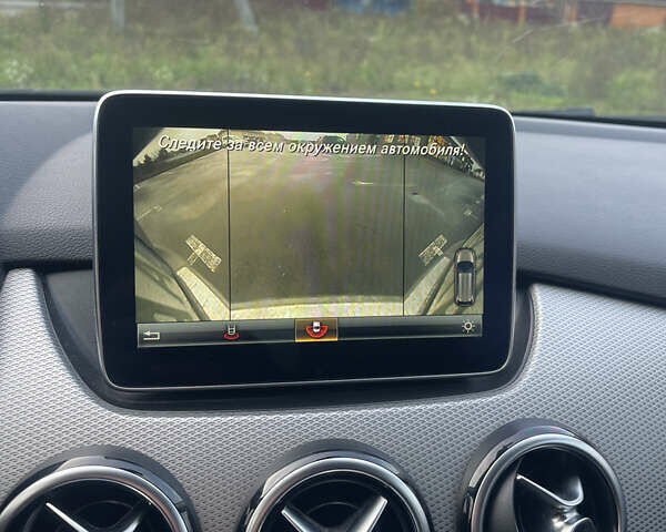 Сірий Мерседес Б-клас, об'ємом двигуна 0 л та пробігом 142 тис. км за 11800 $, фото 9 на Automoto.ua