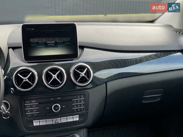 Серый Мерседес Б-класс, объемом двигателя 0 л и пробегом 115 тыс. км за 10999 $, фото 33 на Automoto.ua