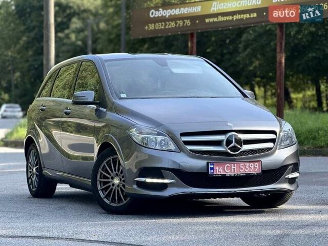 Сірий Мерседес Б-клас, об'ємом двигуна 0 л та пробігом 90 тис. км за 9850 $, фото 14 на Automoto.ua