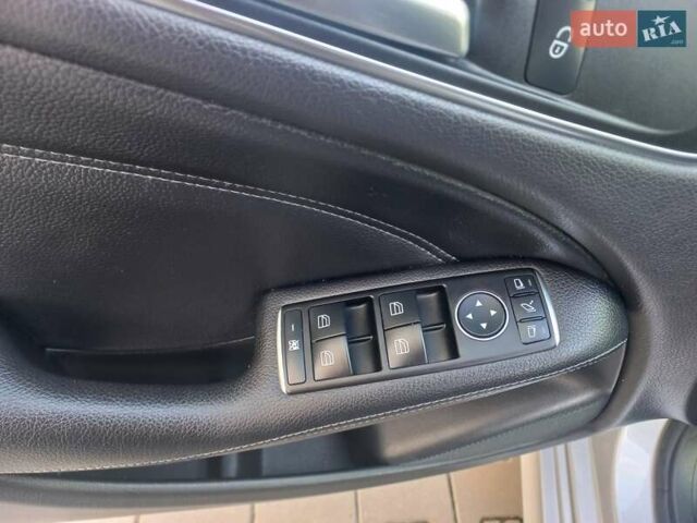 Сірий Мерседес Б-клас, об'ємом двигуна 0 л та пробігом 156 тис. км за 9100 $, фото 15 на Automoto.ua