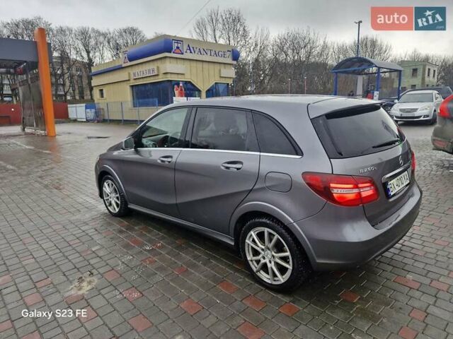 Сірий Мерседес Б-клас, об'ємом двигуна 0 л та пробігом 127 тис. км за 11300 $, фото 5 на Automoto.ua