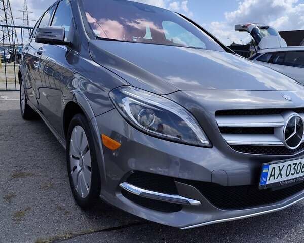 Мерседес Б-клас 2016 у Харкові на Automoto.ua Сірий Мерседес Б-клас, об'ємом двигуна 0 л та пробігом 90 тис. км за 13000 $, фото 7 на Automoto.ua