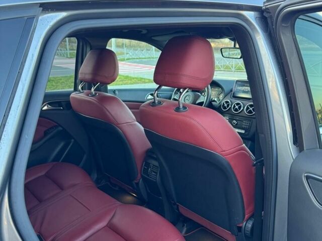 Серый Мерседес Б-класс, объемом двигателя 0 л и пробегом 110 тыс. км за 10499 $, фото 9 на Automoto.ua