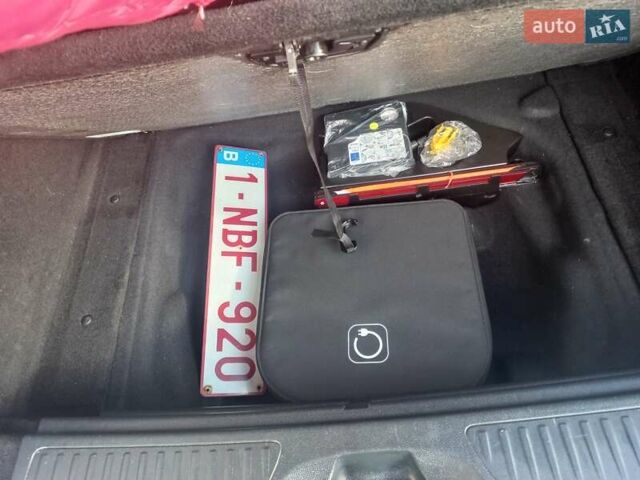 Сірий Мерседес Б-клас, об'ємом двигуна 0 л та пробігом 156 тис. км за 9100 $, фото 38 на Automoto.ua