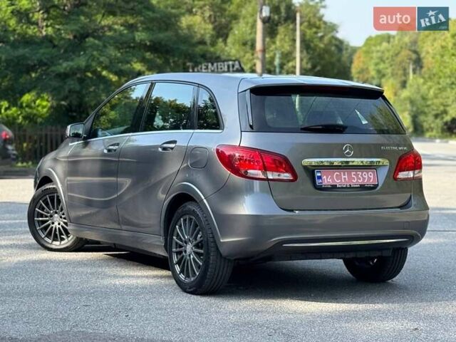 Сірий Мерседес Б-клас, об'ємом двигуна 0 л та пробігом 90 тис. км за 9850 $, фото 20 на Automoto.ua