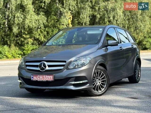Сірий Мерседес Б-клас, об'ємом двигуна 0 л та пробігом 90 тис. км за 9850 $, фото 10 на Automoto.ua