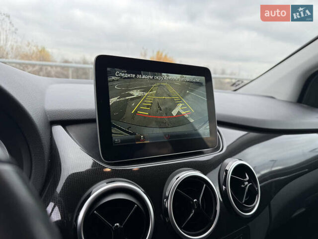 Сірий Мерседес Б-клас, об'ємом двигуна 0 л та пробігом 63 тис. км за 12900 $, фото 18 на Automoto.ua