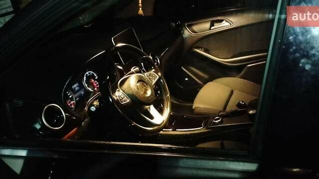 Серый Мерседес Б-класс, объемом двигателя 0 л и пробегом 136 тыс. км за 12800 $, фото 12 на Automoto.ua