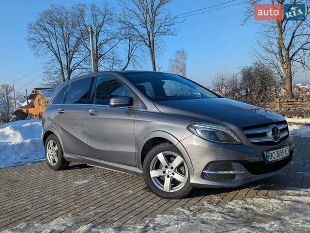 Серый Мерседес Б-класс, объемом двигателя 0 л и пробегом 143 тыс. км за 8999 $, фото 18 на Automoto.ua