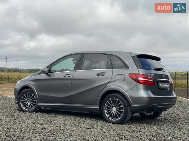 Серый Мерседес Б-класс, объемом двигателя 0 л и пробегом 115 тыс. км за 10999 $, фото 71 на Automoto.ua