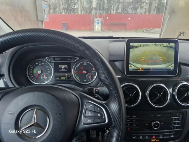 Серый Мерседес Б-класс, объемом двигателя 0 л и пробегом 125 тыс. км за 10500 $, фото 10 на Automoto.ua