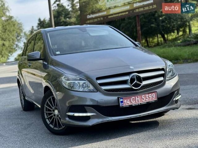 Сірий Мерседес Б-клас, об'ємом двигуна 0 л та пробігом 90 тис. км за 9850 $, фото 6 на Automoto.ua