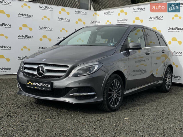 Серый Мерседес Б-класс, объемом двигателя 0 л и пробегом 115 тыс. км за 10999 $, фото 102 на Automoto.ua