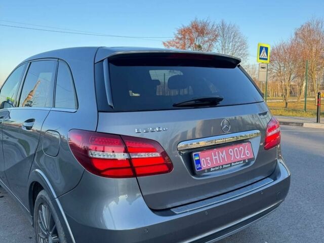 Серый Мерседес Б-класс, объемом двигателя 0 л и пробегом 110 тыс. км за 10499 $, фото 5 на Automoto.ua